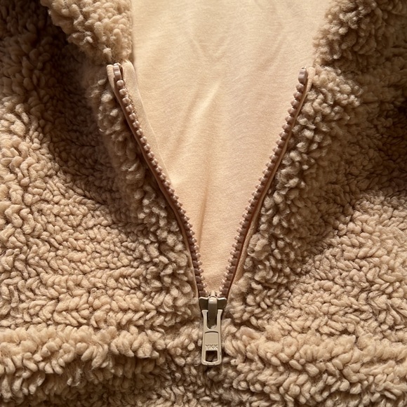 ROAM Fuzzy Pullover Faux Shearling Hoodie Half Zip Size Medium in Nude - Picture 5 of 9